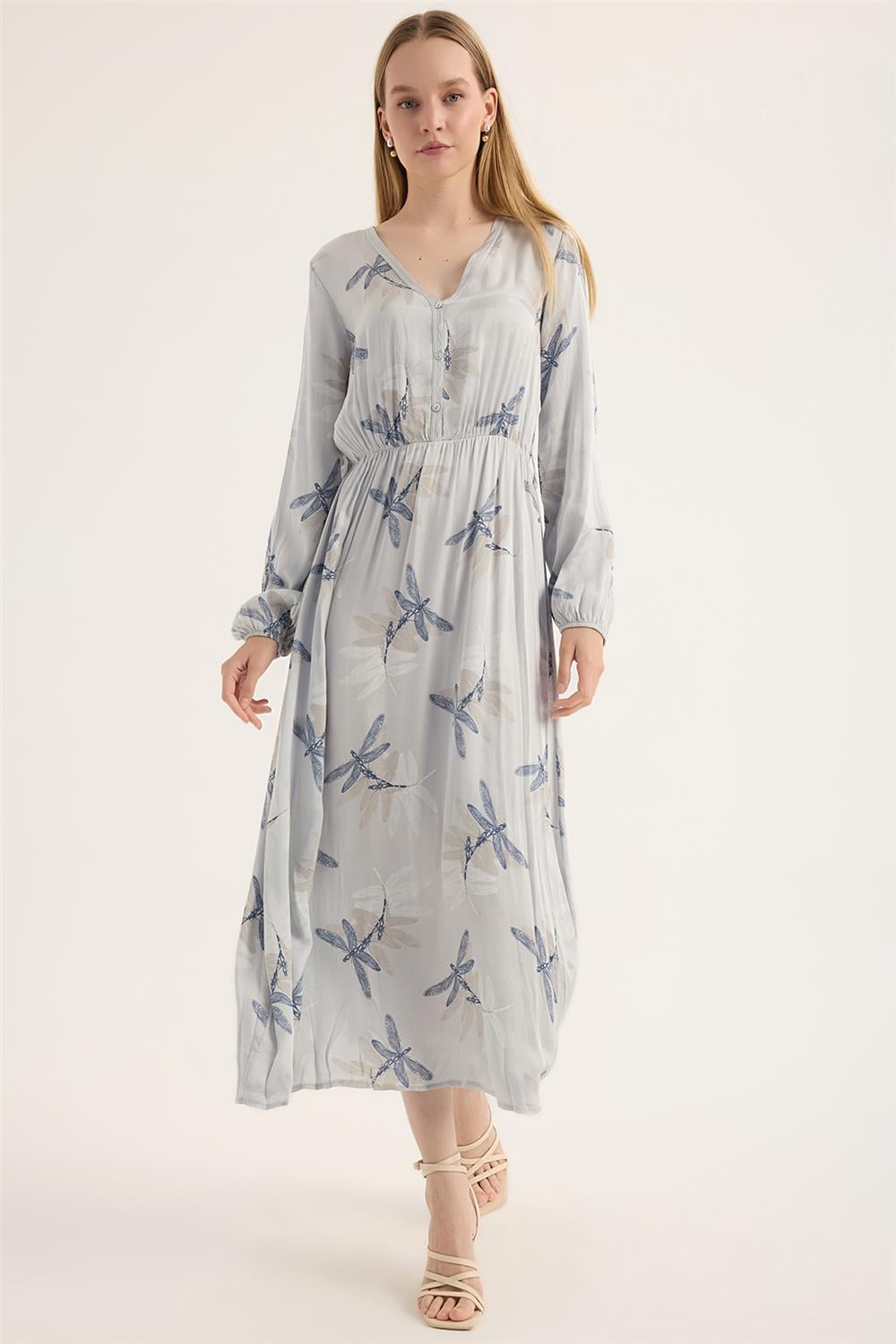 Düğmeli V Yaka Elbise