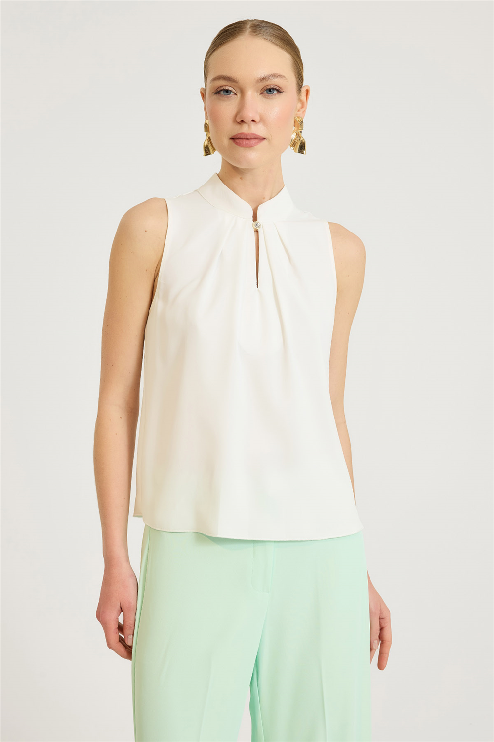 Pencereli Dik Yaka Top