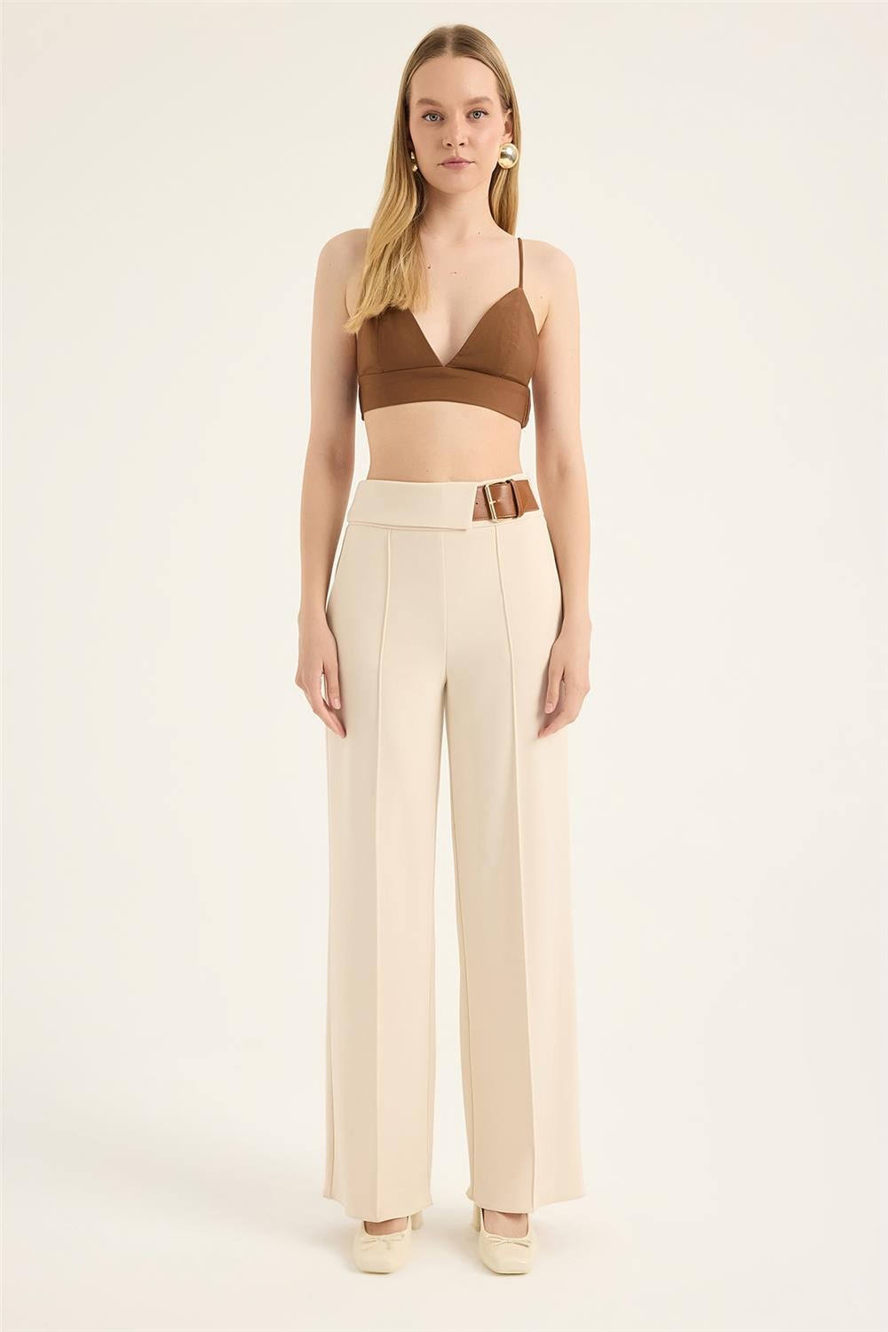 Deri Kemer Detaylı Pantolon