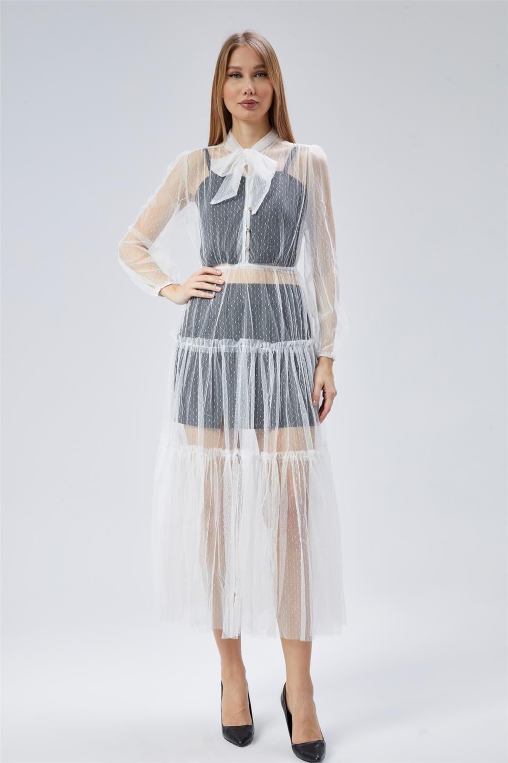 Tül Düğme Bağcıklı Elbise