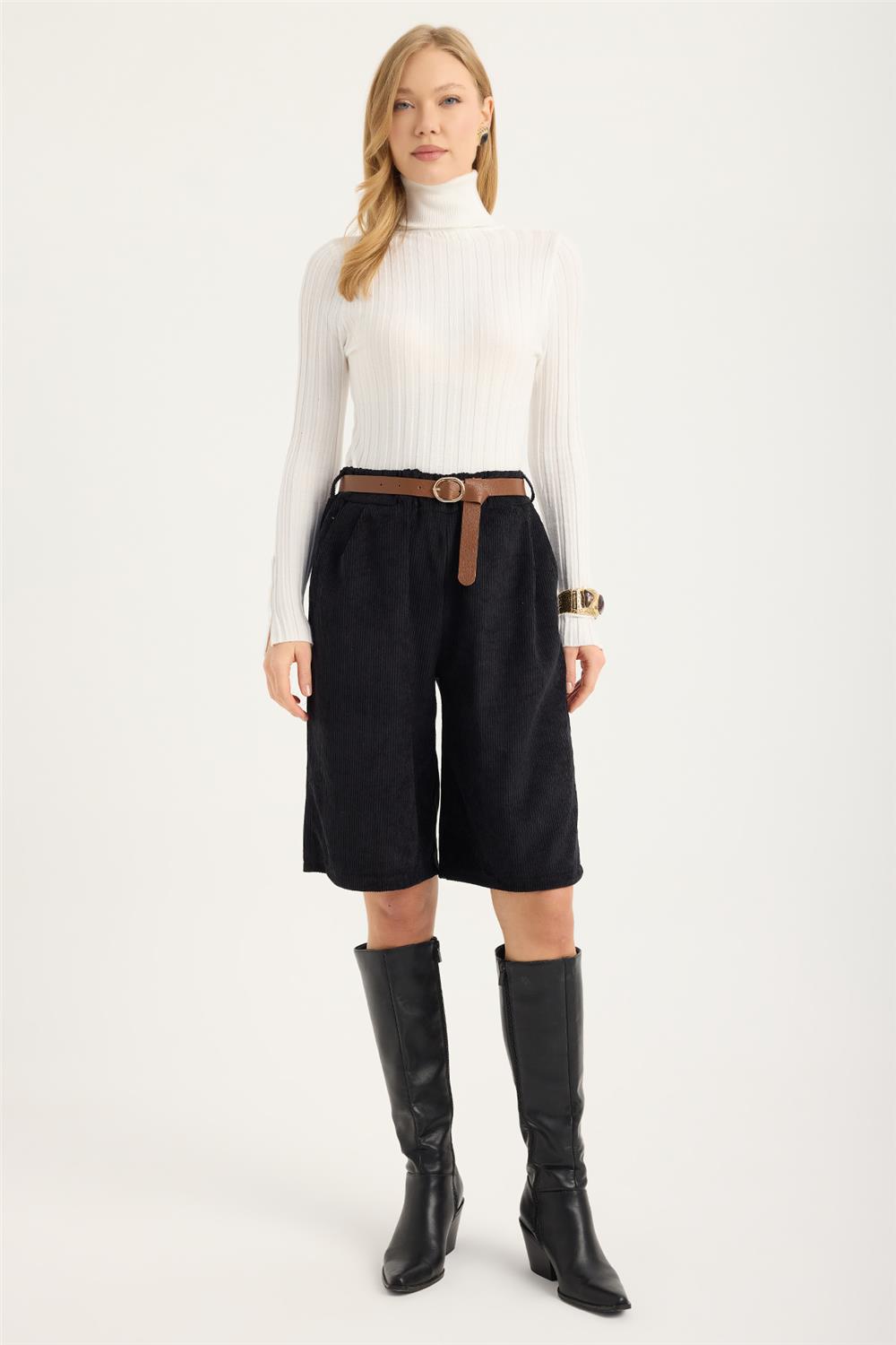 Fitilli Kadife Şort