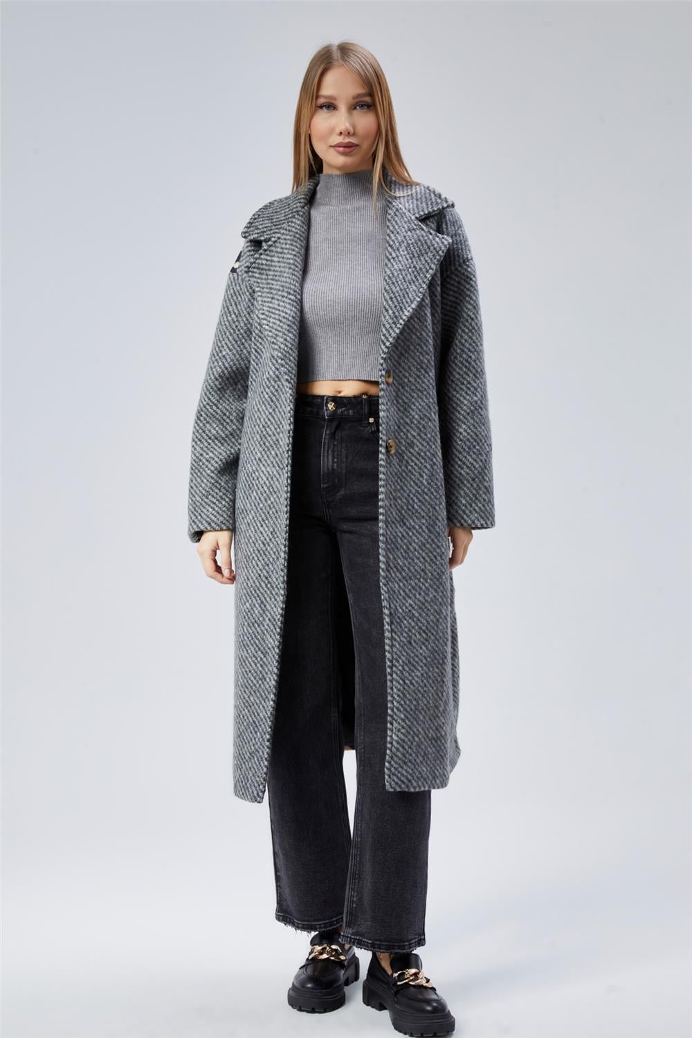 Sırtı Leo Pano Kaban