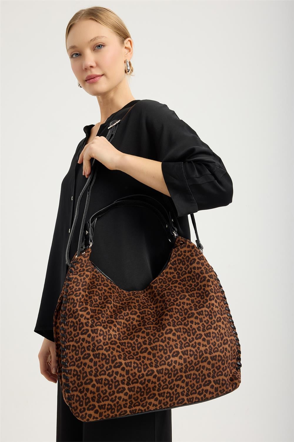 Benek Desenli Çanta