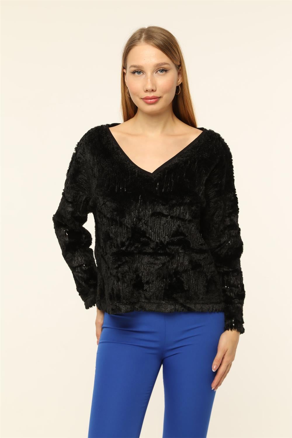 Peluş Payetli V Yaka Bluz