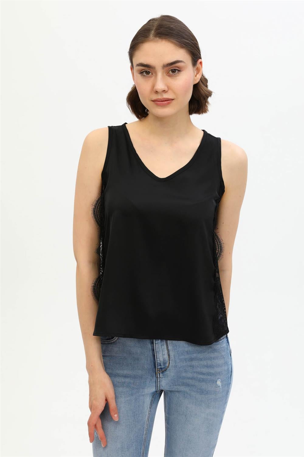 Yanı Dantelli Top