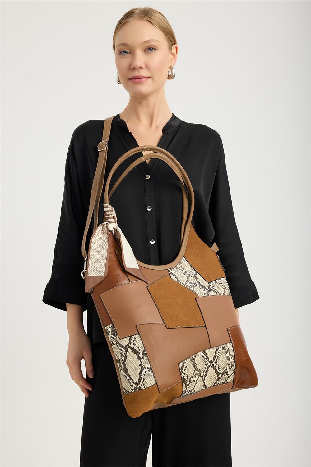 Karma Desenli Çanta