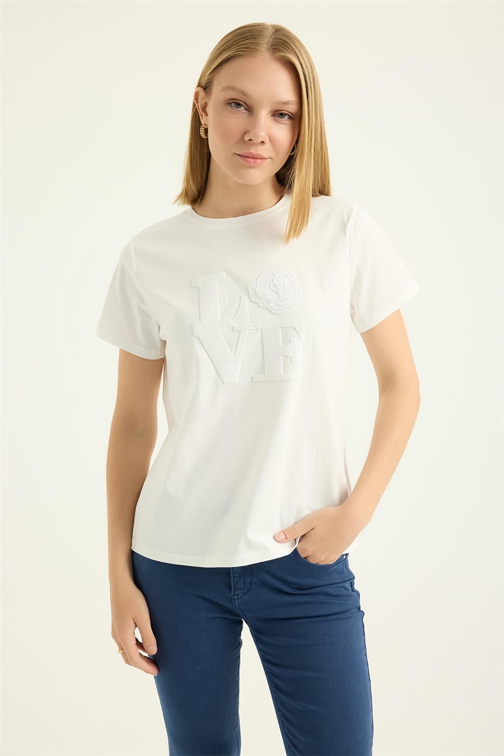 Payetli Gül Motifli Tshirt