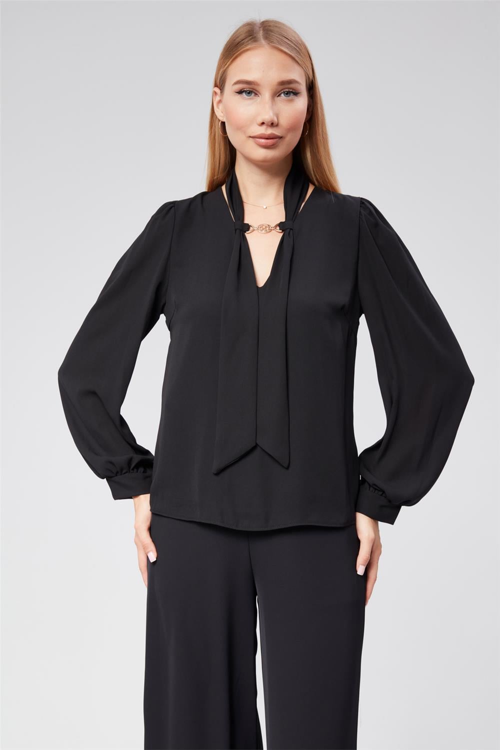 Kuşak Geçmeli Bluz