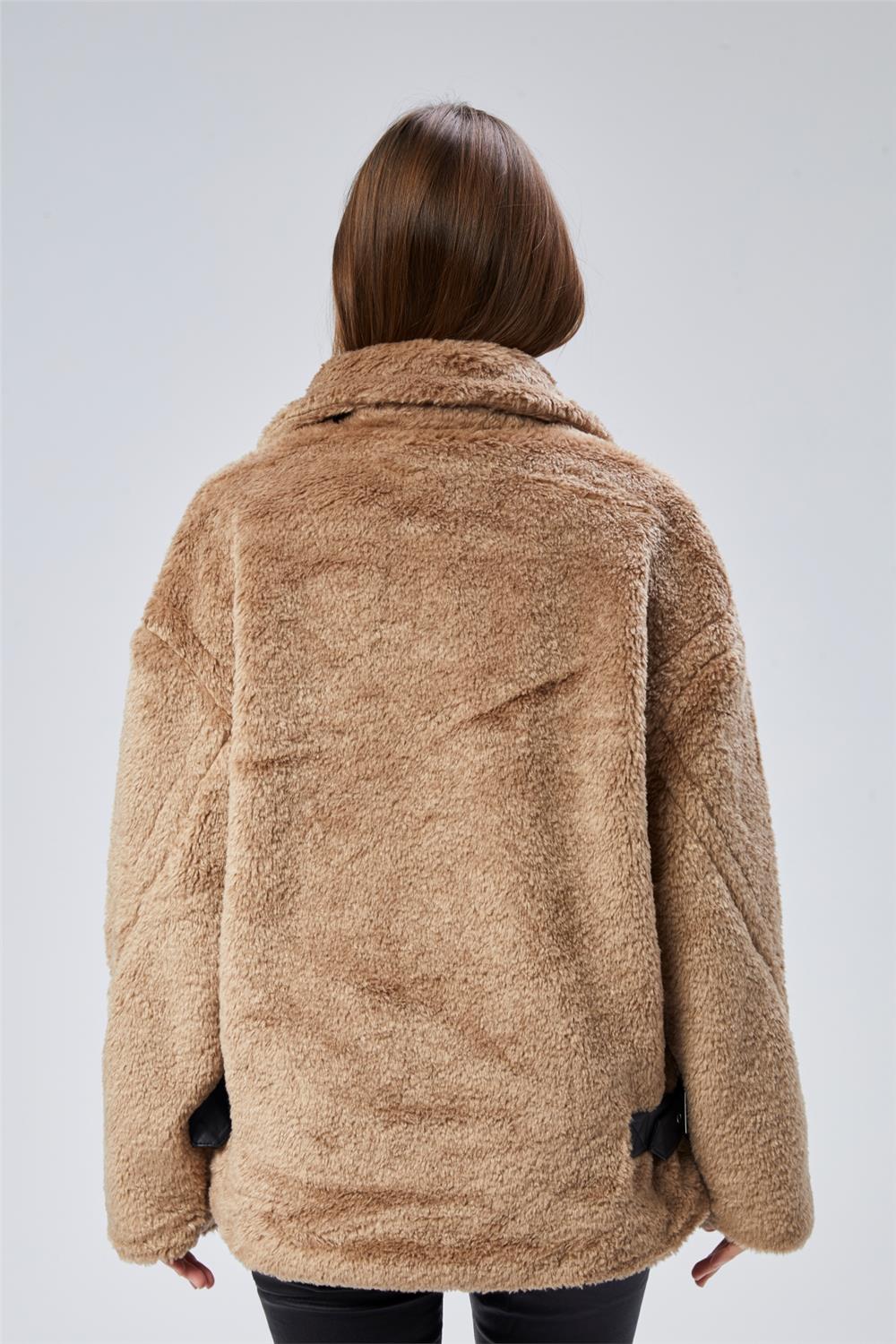 Peluş Mont · 4