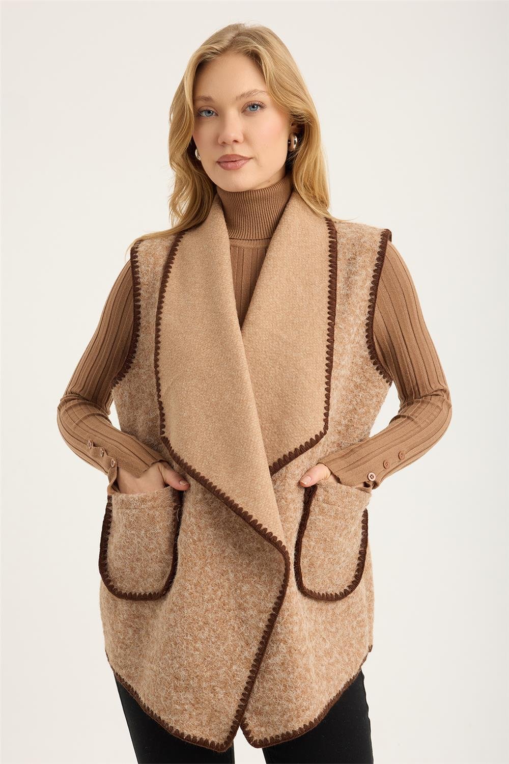 Katlı Yaka Kaşe Teğel Dikişli Yelek