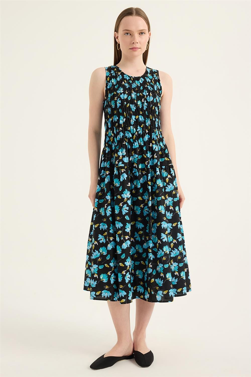 Çiçek Desenli Elbise