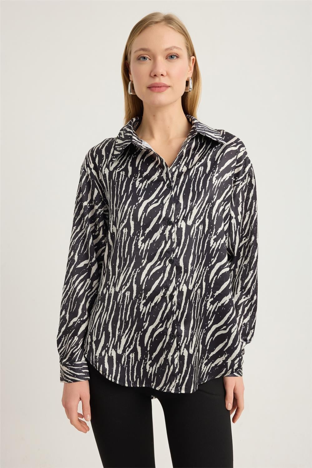 Zebra Çizgili Gömlek