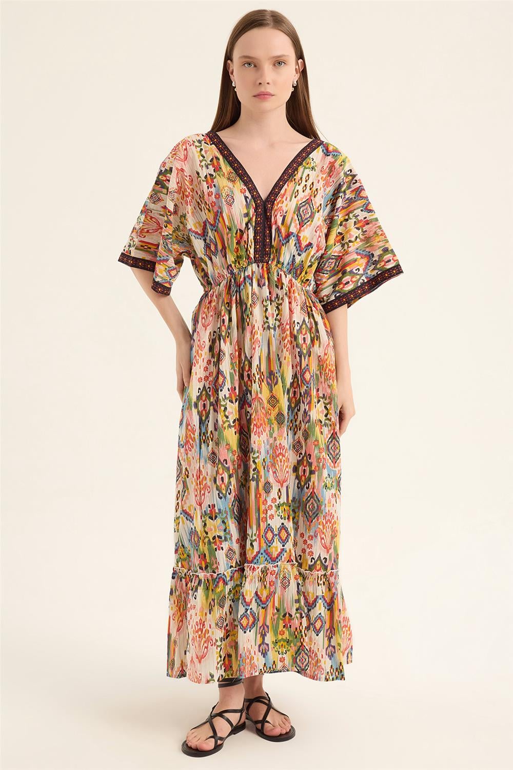 Sırtı Bağcıklı Elbise