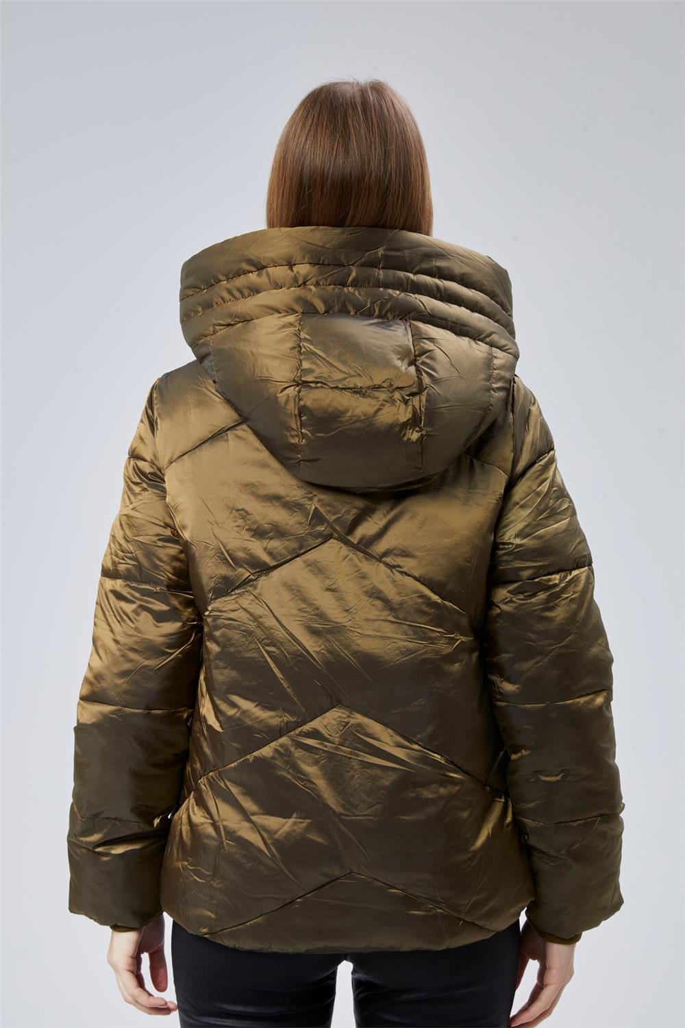 Puffer Büyük Kapşonlu Mont · 4