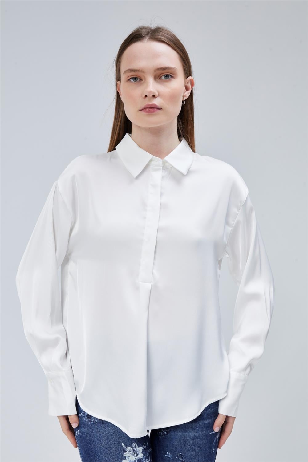 Patı Düğmeli Bluz