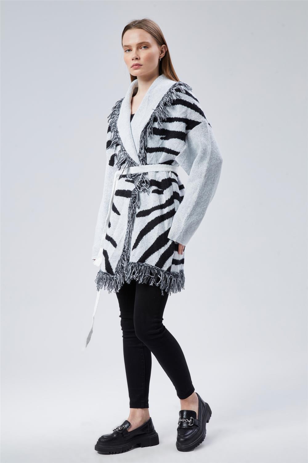Uzun Zebra Hırka · 3