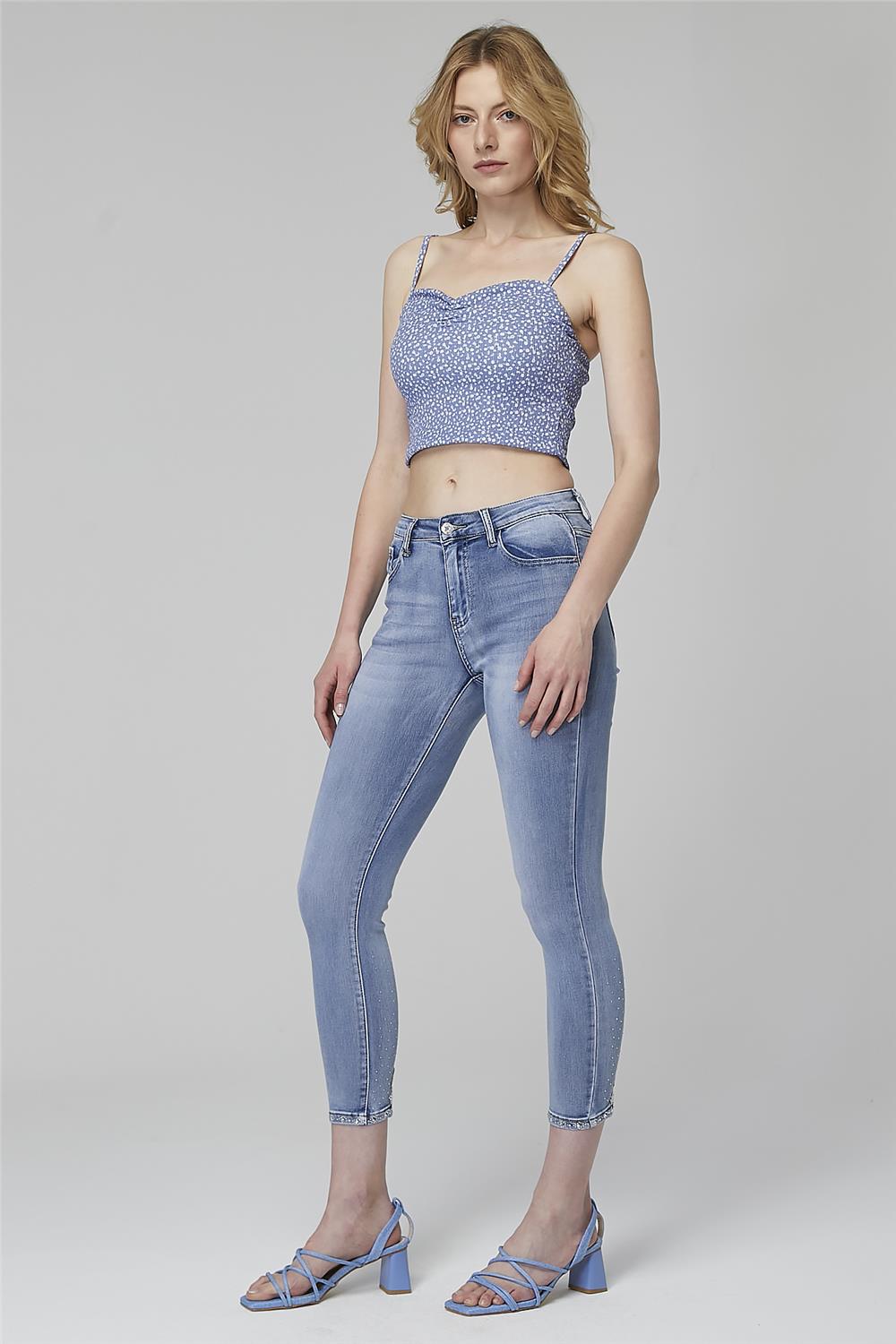 Jean Paçalar Taşlı Pantolon · 2