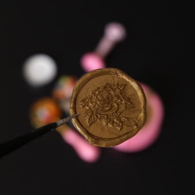 Gül Desenli 5 Parça Mum Mühür Seti