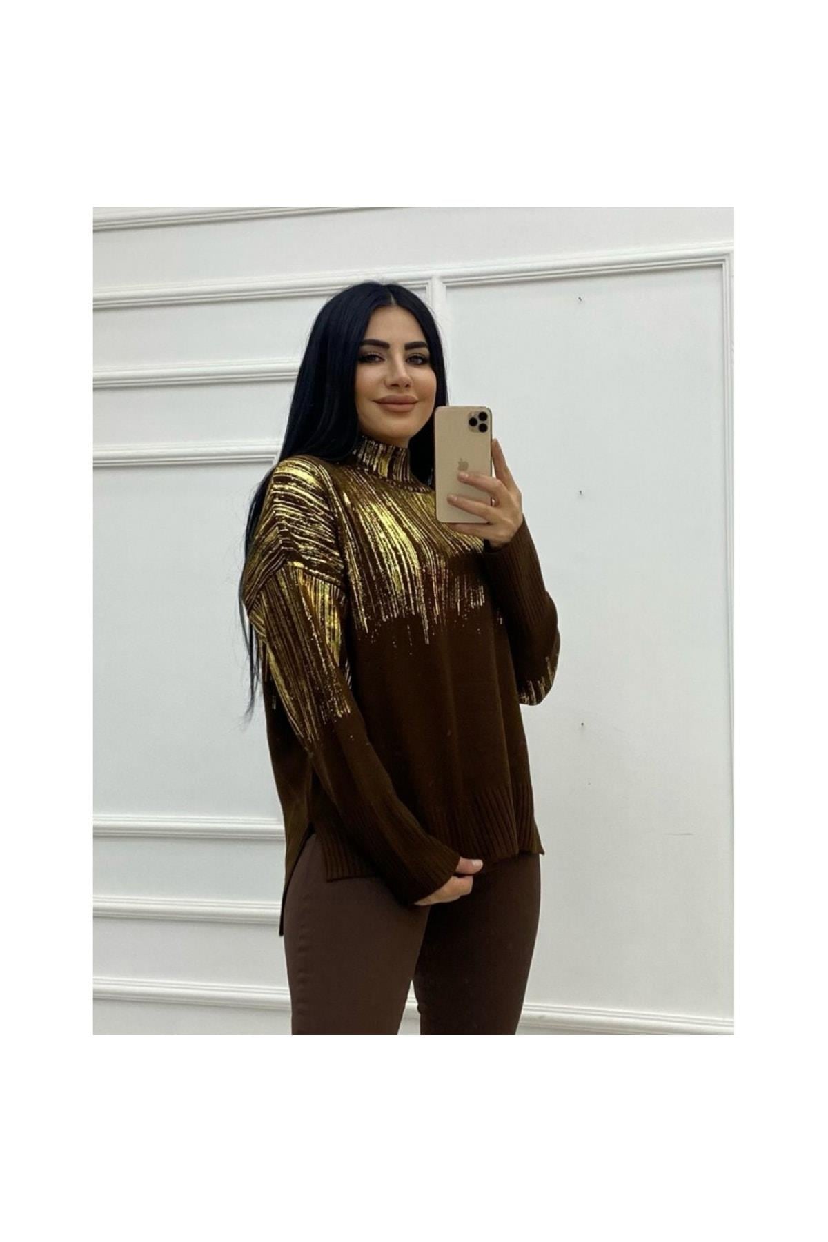 Acı Kahve Yaldızlı Yanları Yırtmaçlı Triko