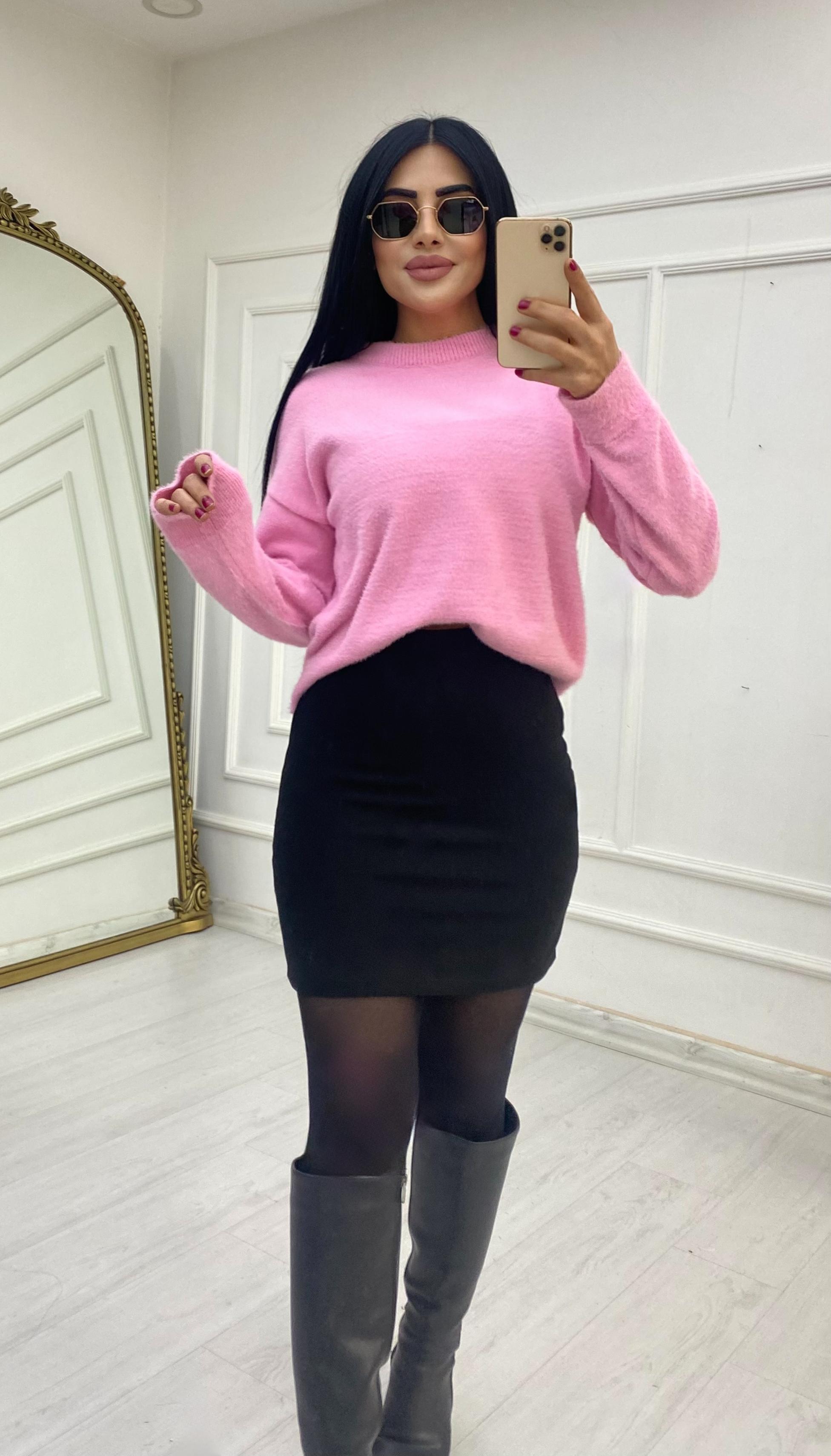 Pembe Yumoş Kazak