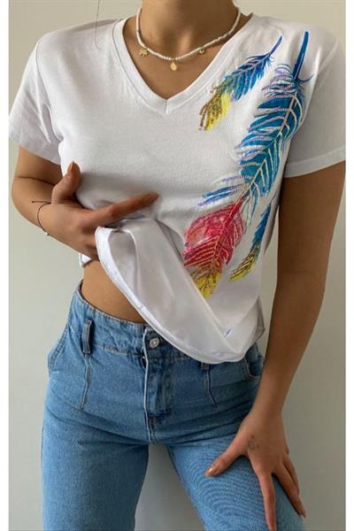 Yaprak Desenli Pullu Siyah Tişört