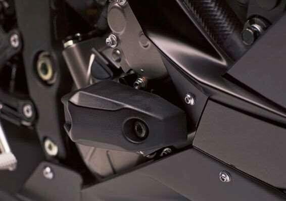 KAWASAKİ 2013-2024 ZX-6R KORUMA TAKOZU