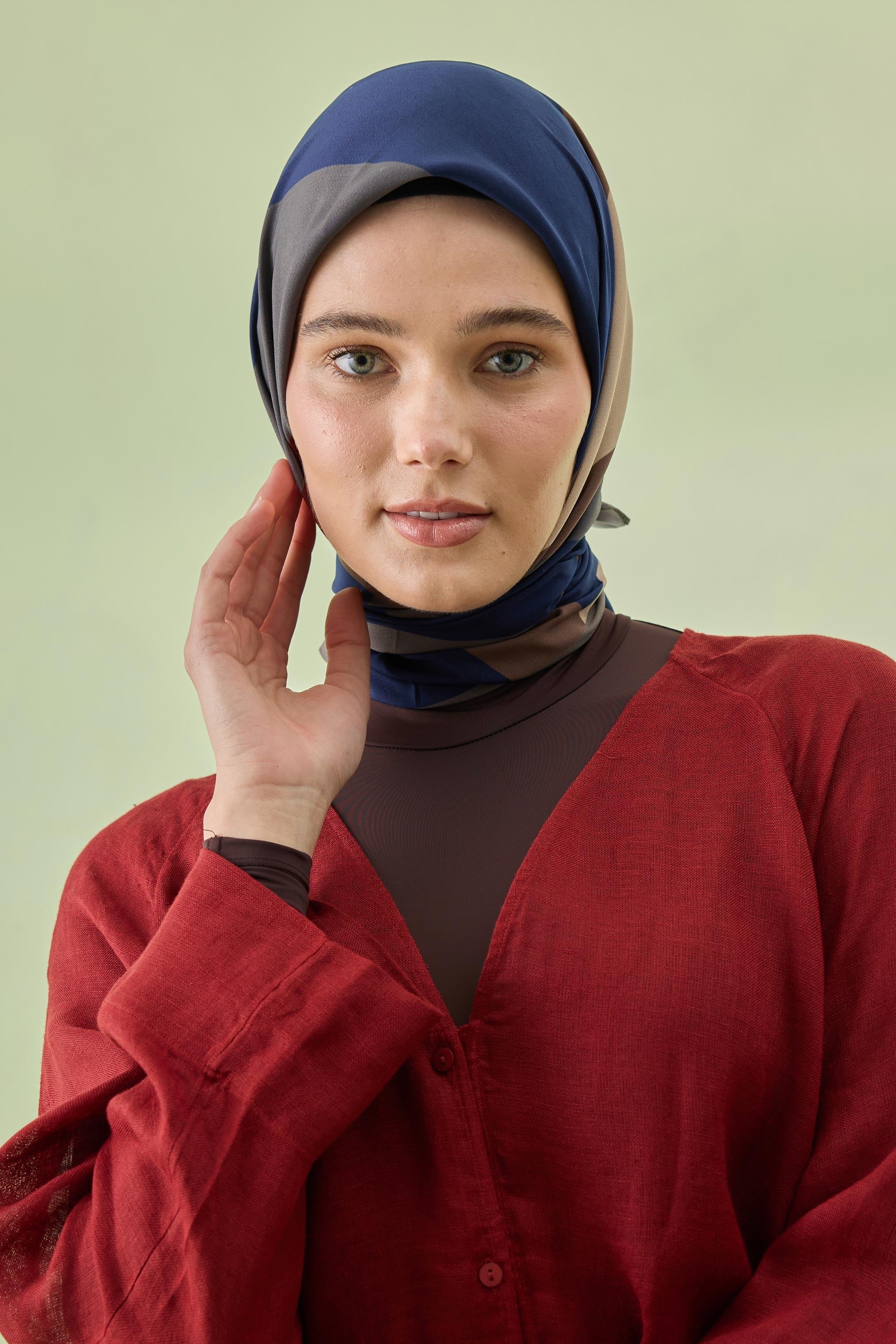 GOLD GRAFİK EŞARP LACİVERT