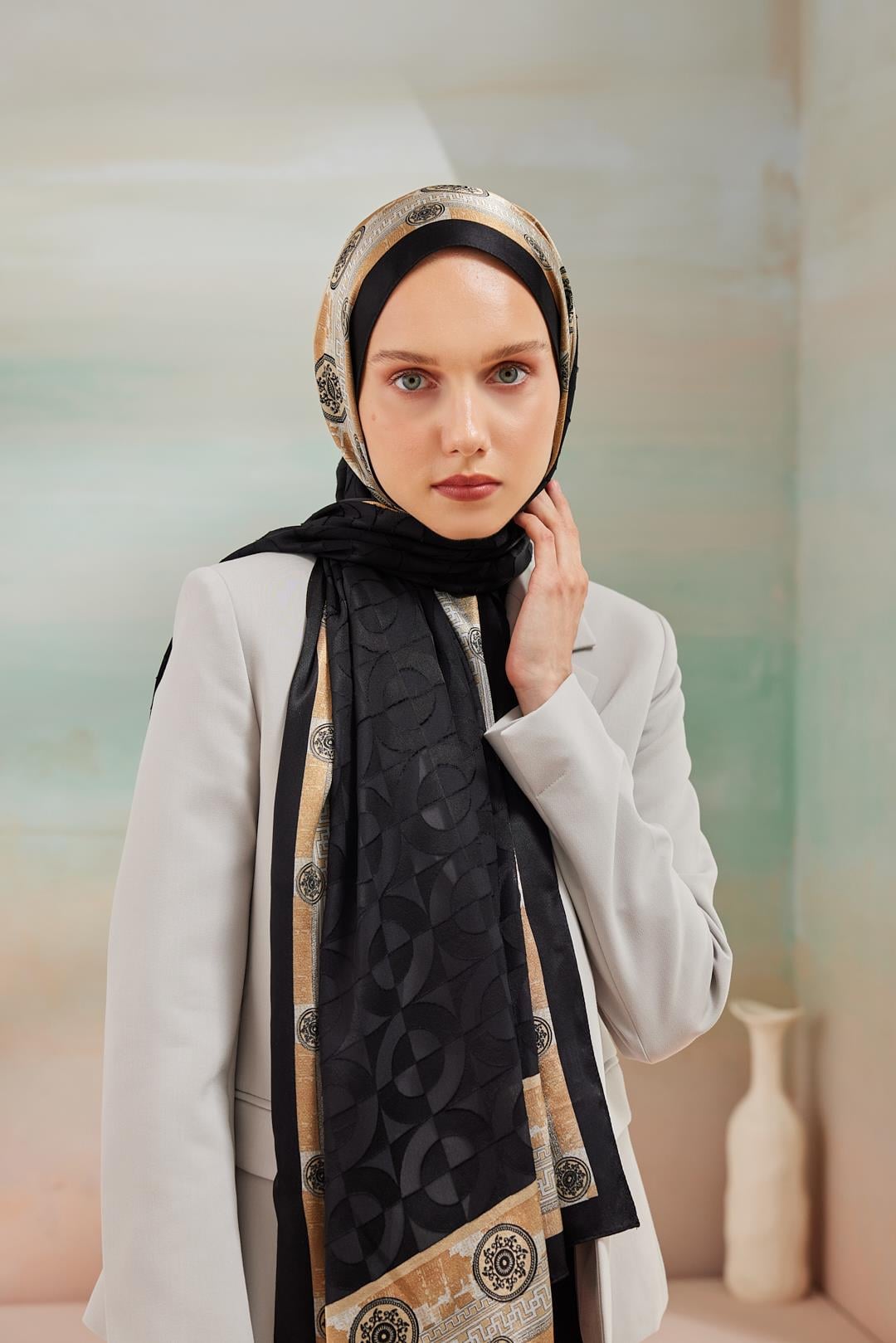 6343-2 DEVORE ŞAL SİYAH-GOLD