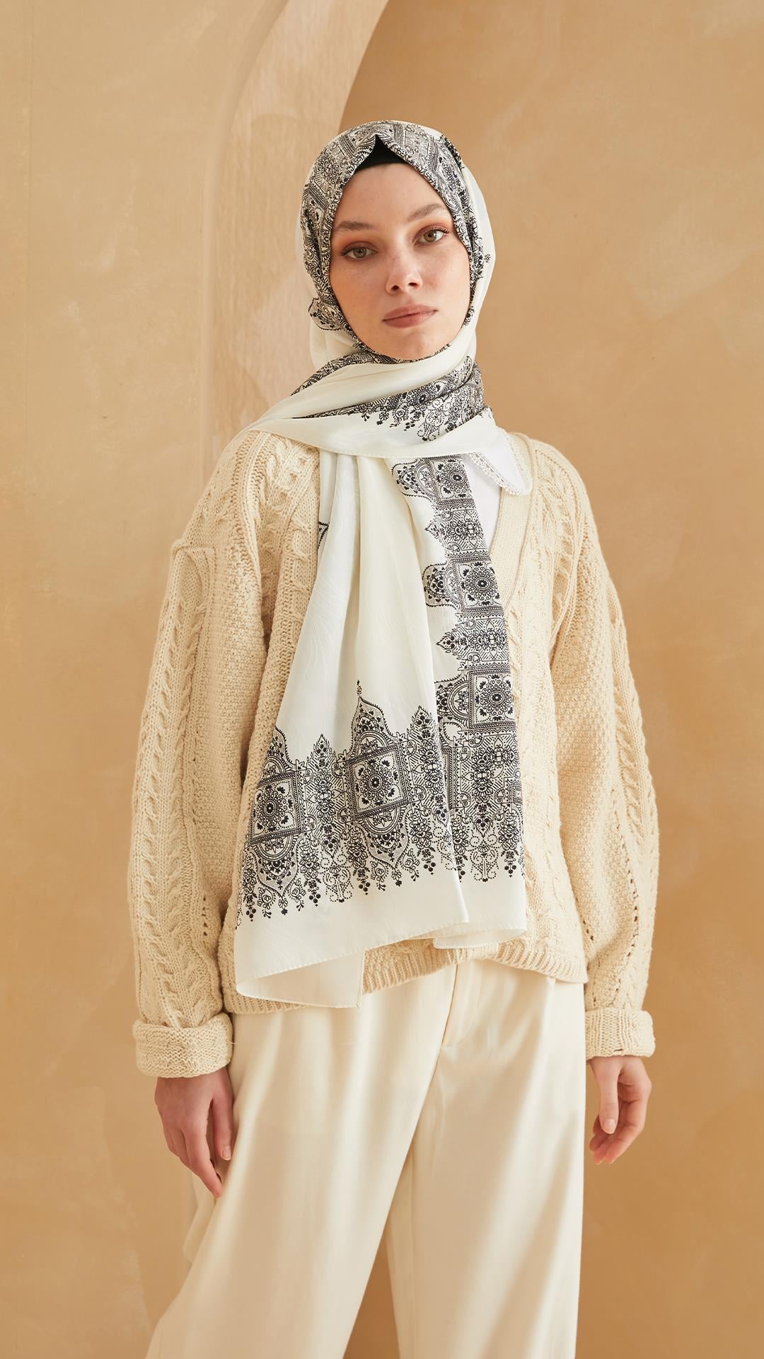 CAPRİ VİNTAGE EKRU