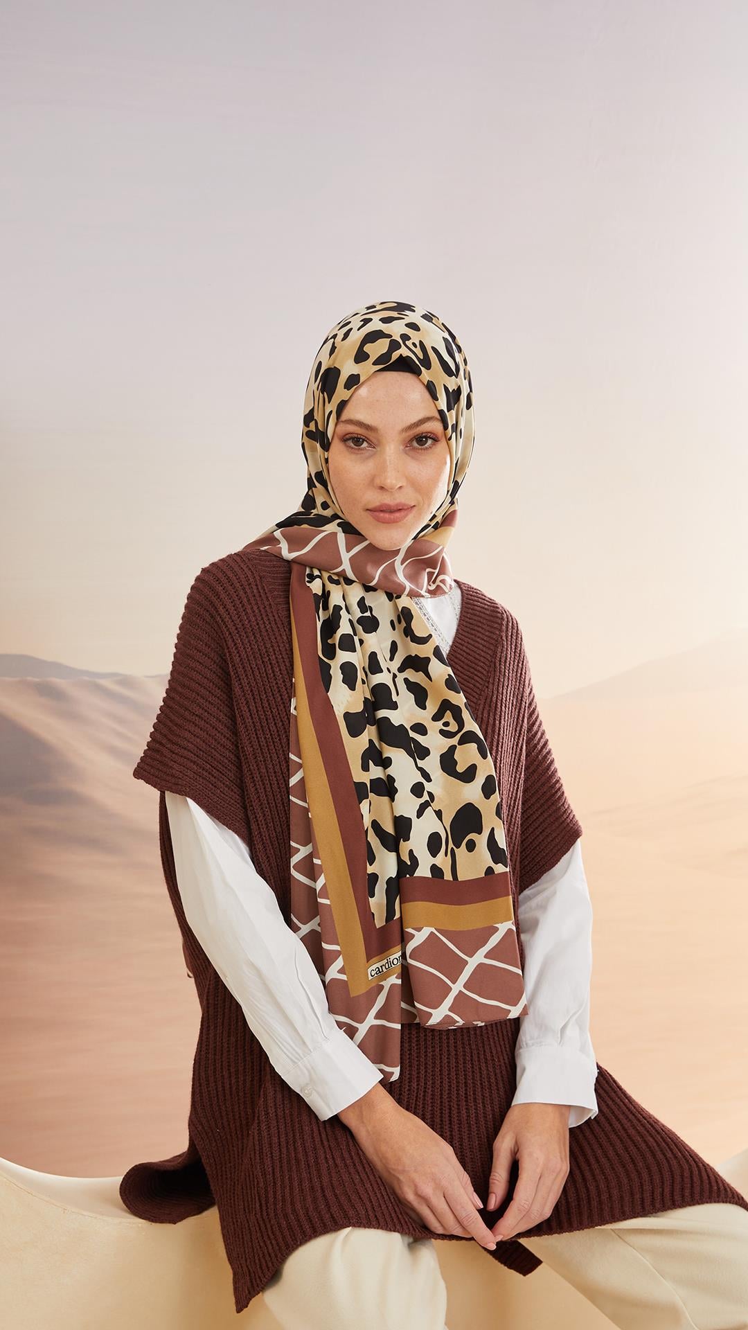GEOMETRİK LEOPAR GÜL KURUSU