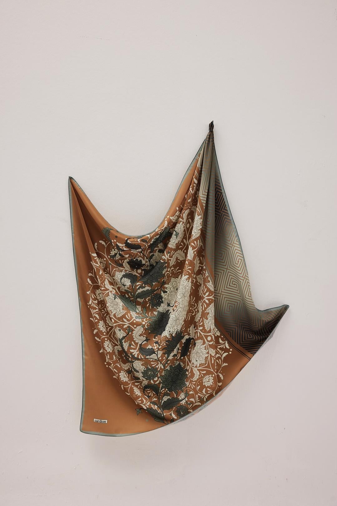 GOLD SANAT EŞARP GOLD