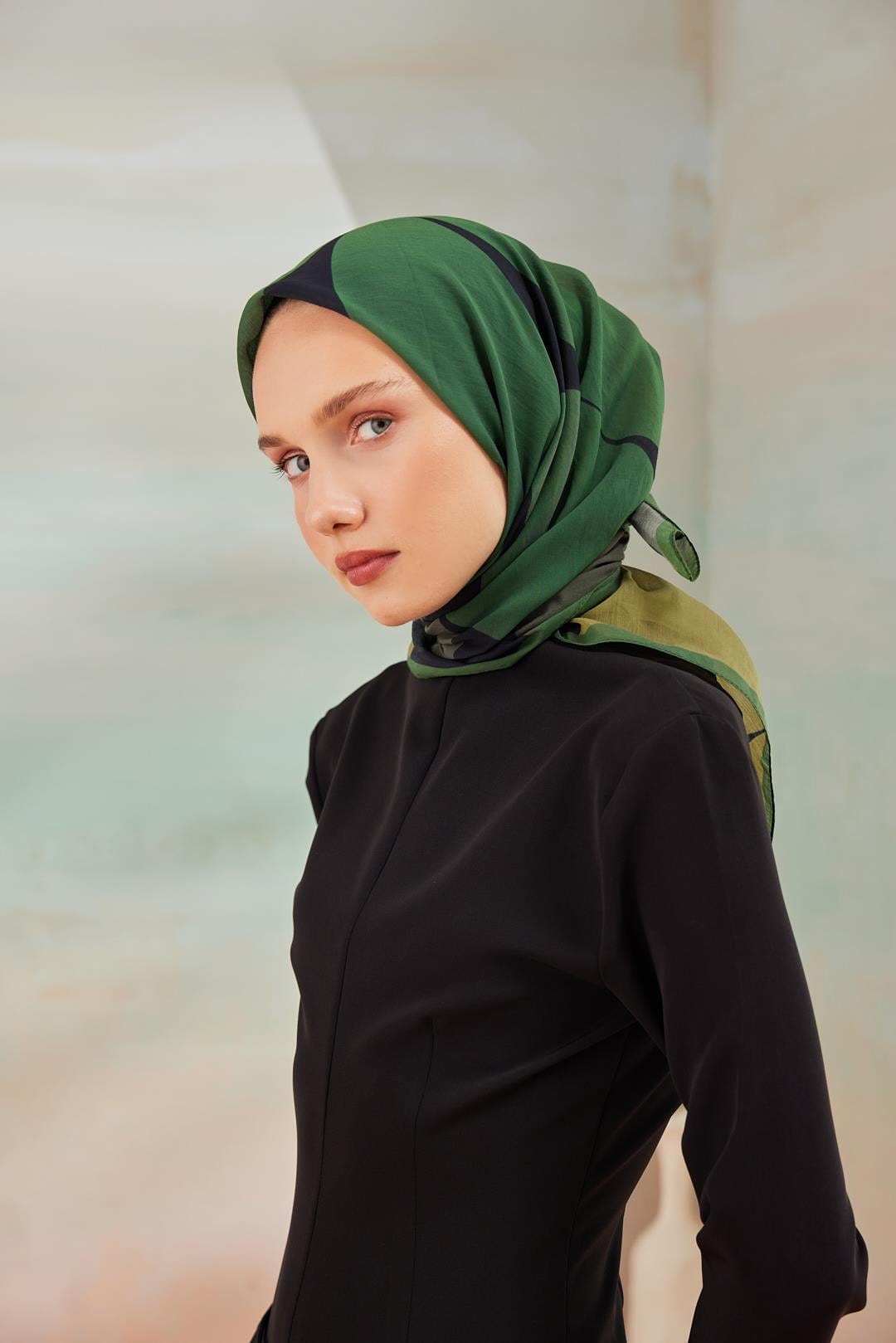 OVAL PAMUK İPEK EŞARP YAĞ YEŞİLİ