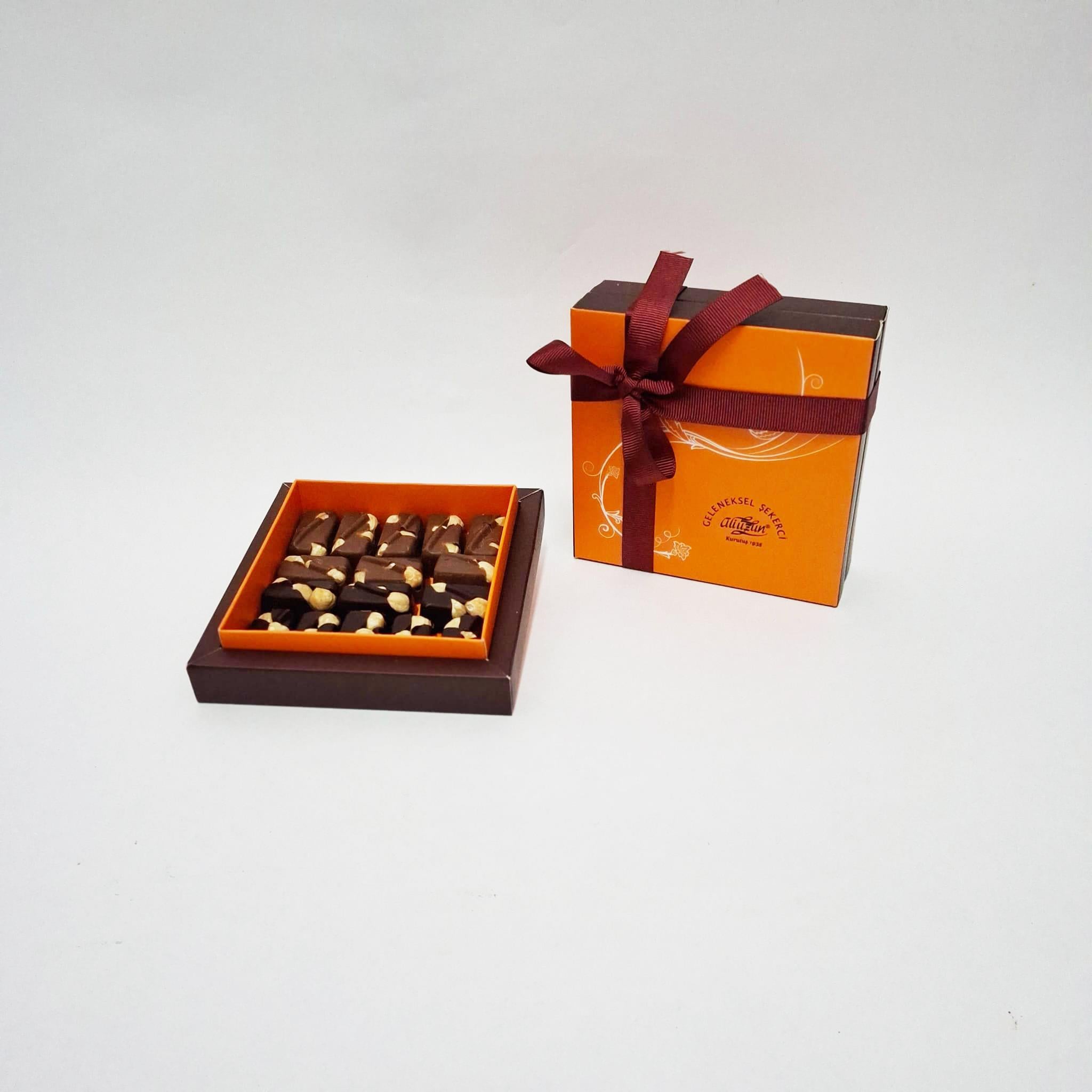 SÜTLÜ- BİTTER FINDIKLI MİNİ ÇİKOLATA (135gr)