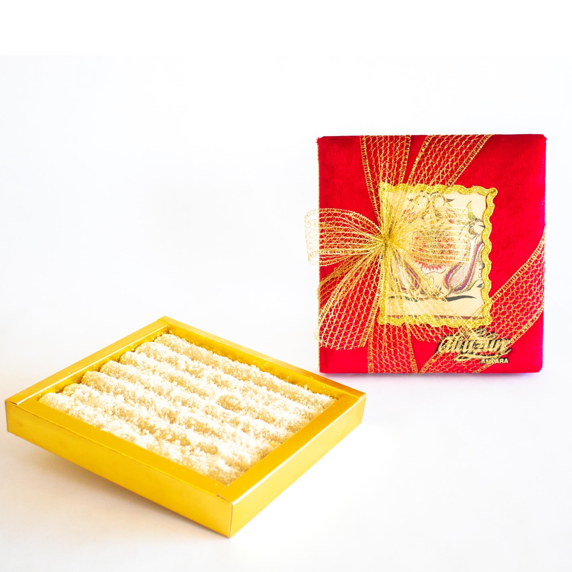KÜÇÜK BOY İŞLEMELİ ÖZEL ÇİĞ BADEM EZMESİ (430 GR)