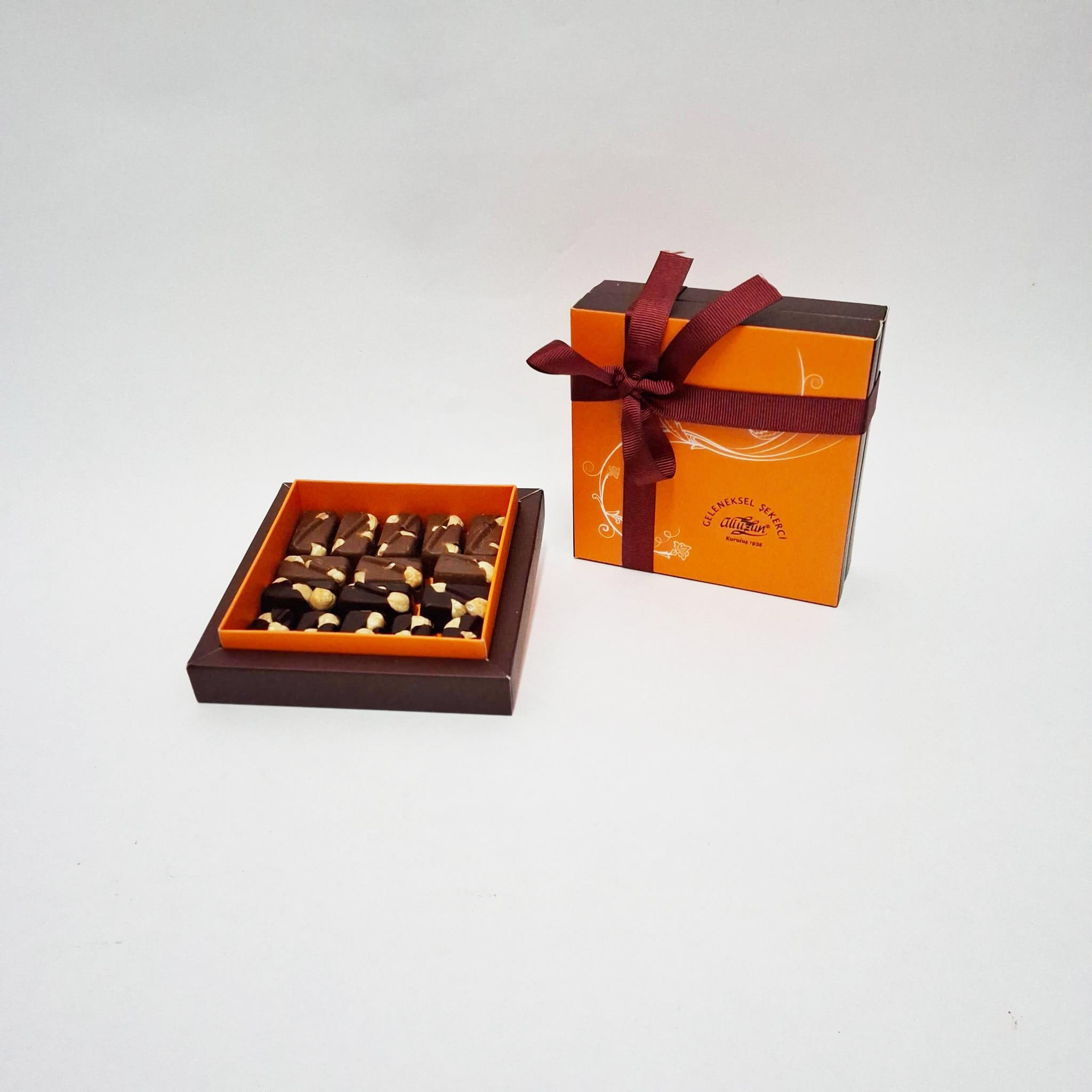 SÜTLÜ- BİTTER FINDIKLI MİNİ ÇİKOLATA (135gr)