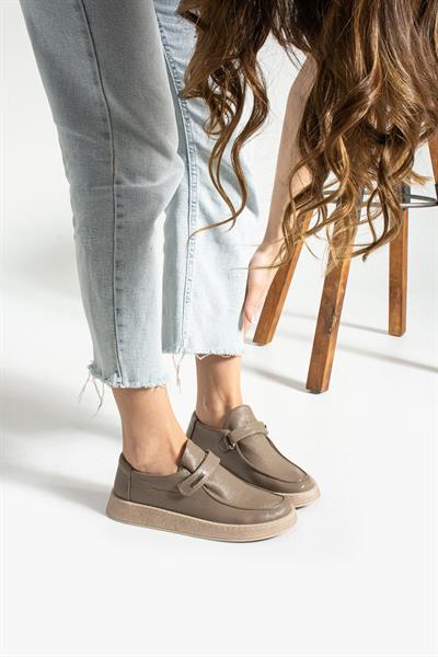 Vizon Rosse Toka Detaylı Deri Kadın Loafer Ayakkabı