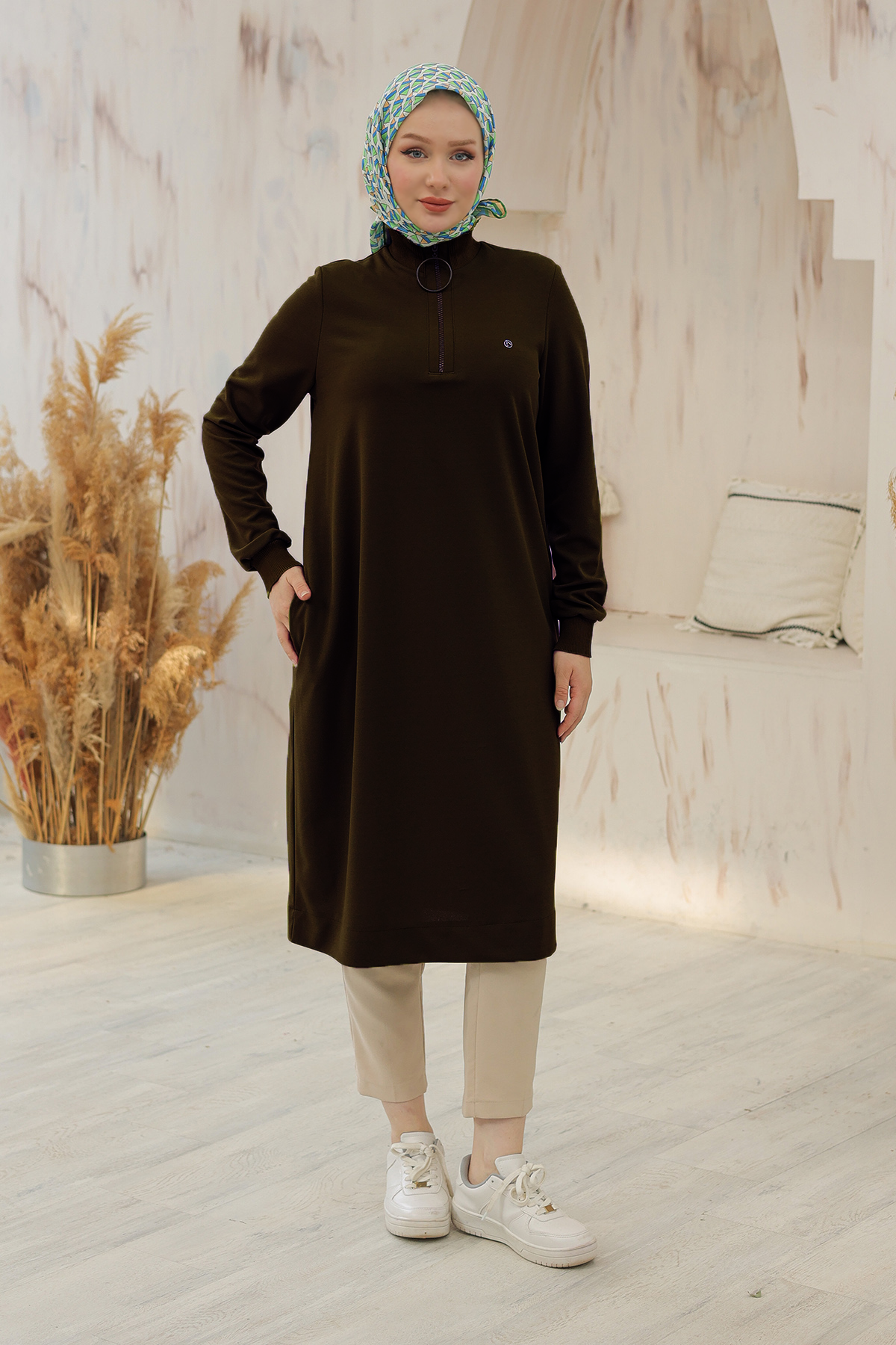 ARMİNE TREND Kolları Ribanalı Yarım Fermuarlı Tunik-Kahverengi 24KT436