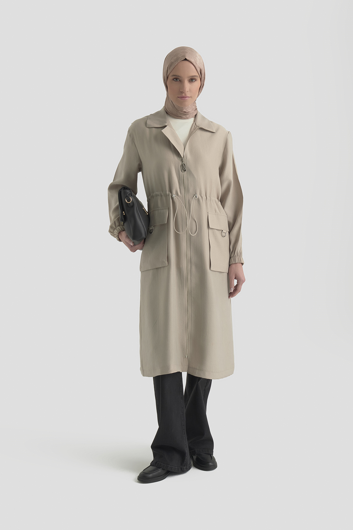  Armine Trend Boydan Fermuarlı Beli Büzgü Detaylı Cepli Giy Çık Taş 26YT501