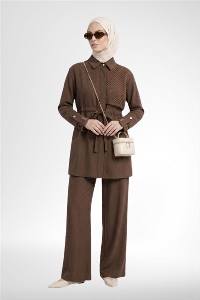 Armine Basic File Detaylı Pantolonlu Takım Kahverengi 26YT6133