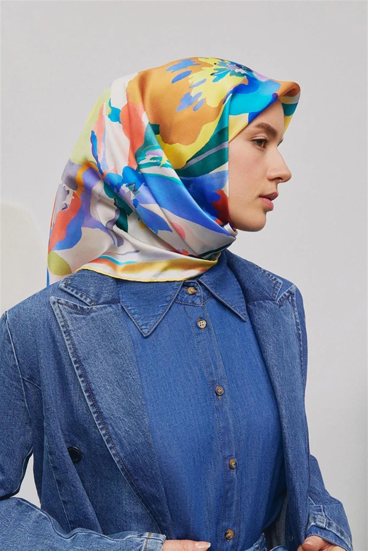Armine Desenli Saf İpek Twill Eşarp 9340--83