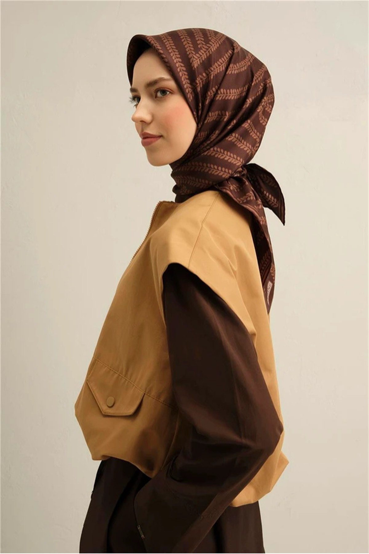 Armine Desenli Saf İpek Twill Eşarp 9351--84
