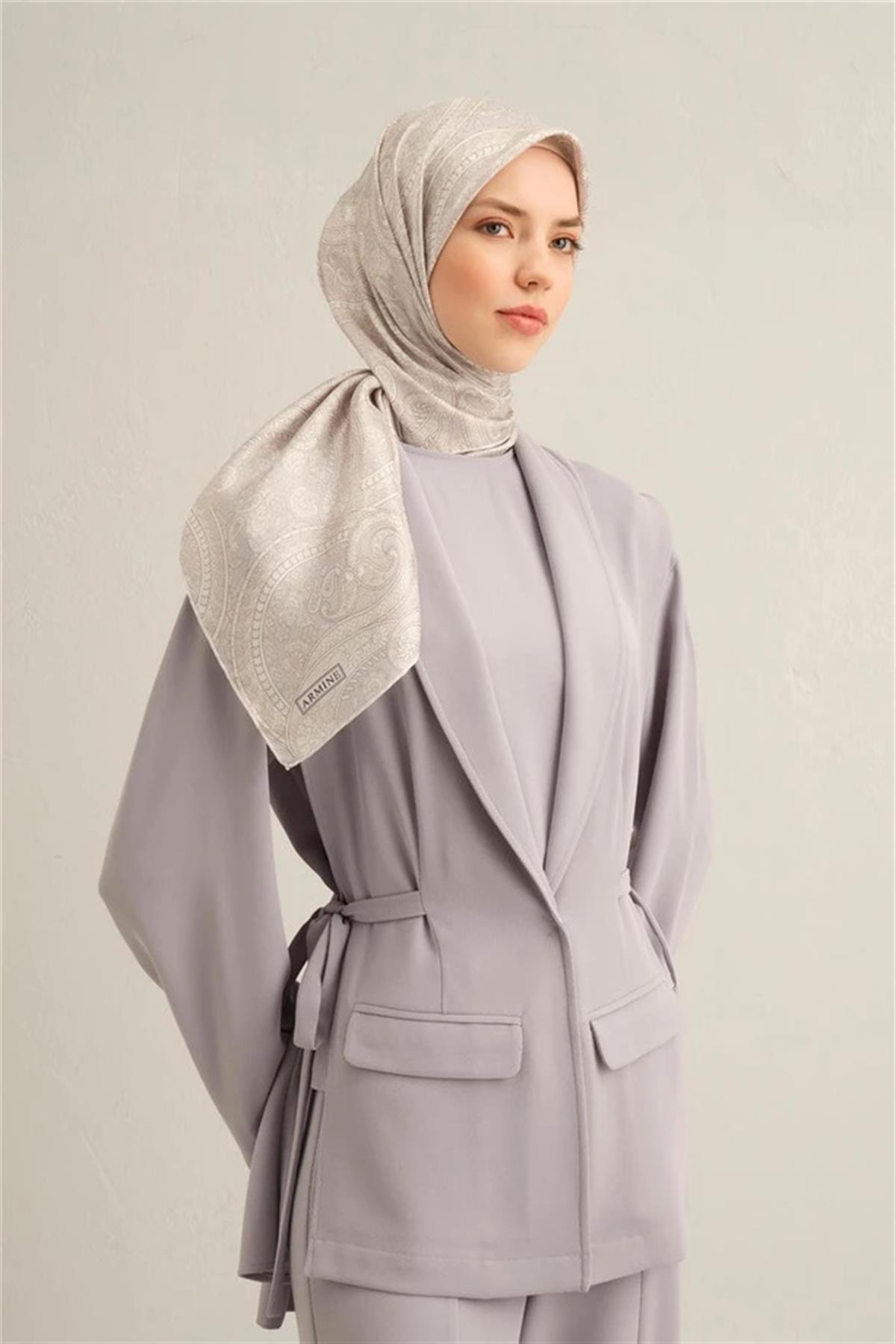 Armine Etnik Desenli Saf İpek Twill Eşarp 9304--84