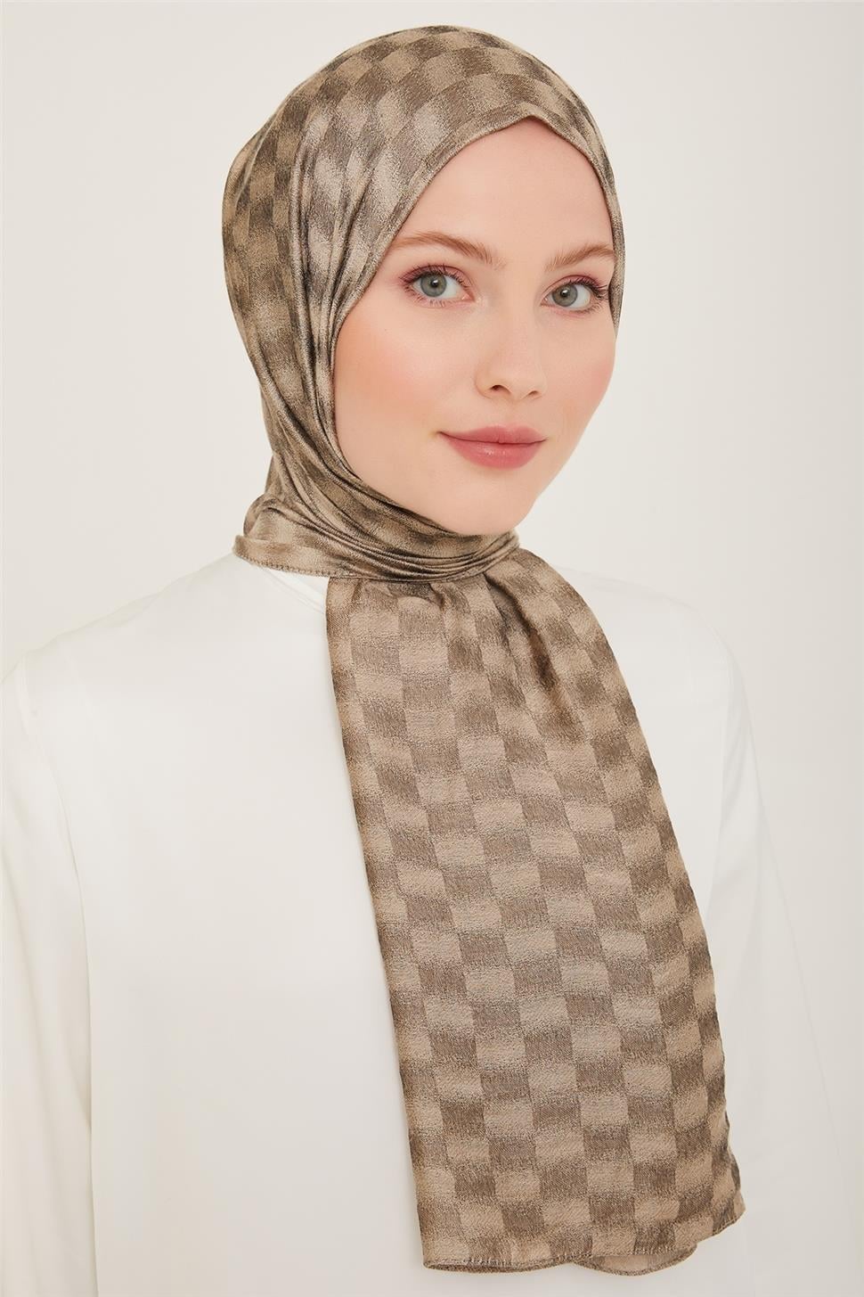 armine-trend-dama-sal-24d9f1.jpg