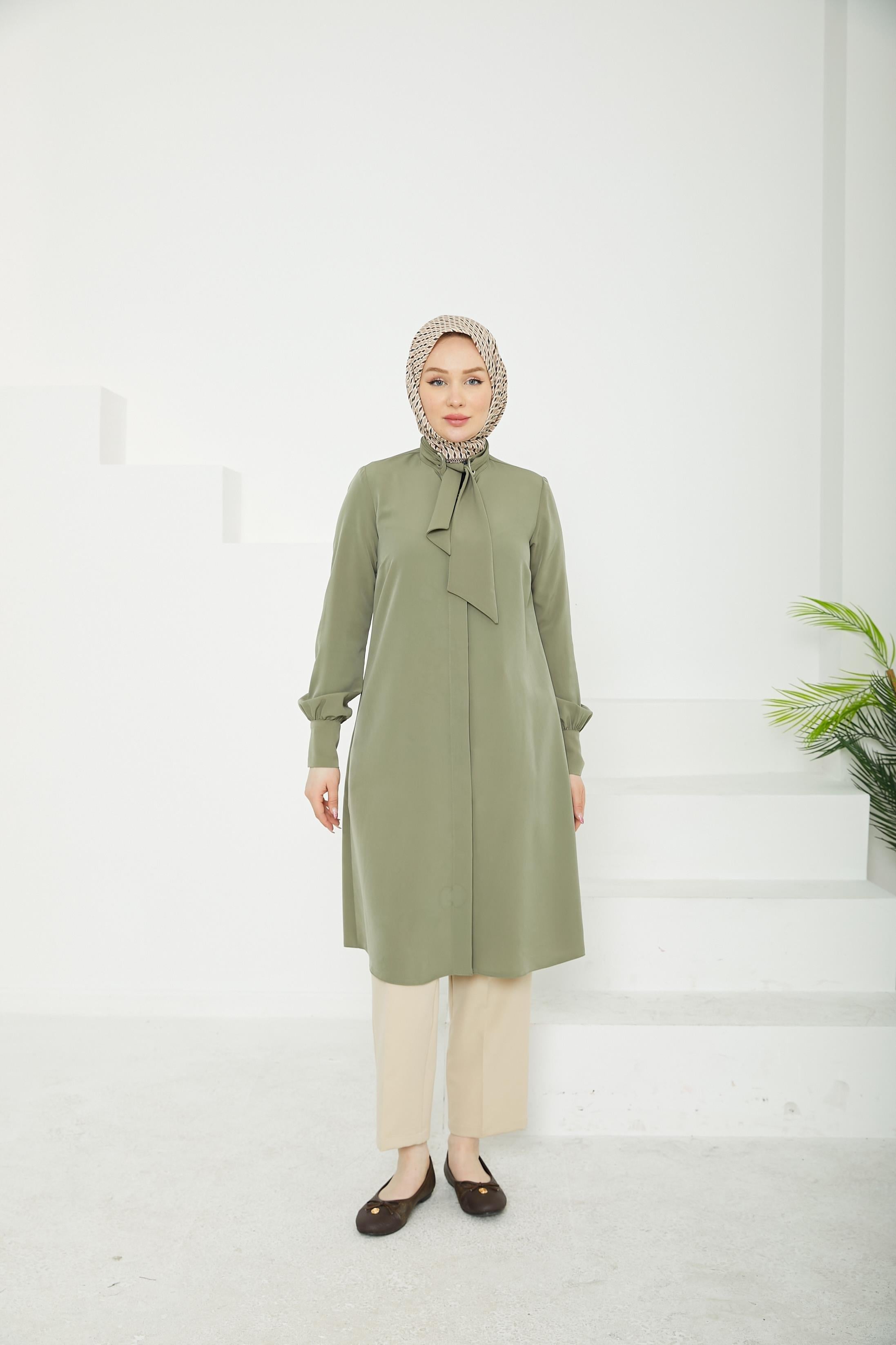 ARMİNE TREND Gizli Düğmeli Yakası Kurdele Detaylı Tunik-Haki-25YT450