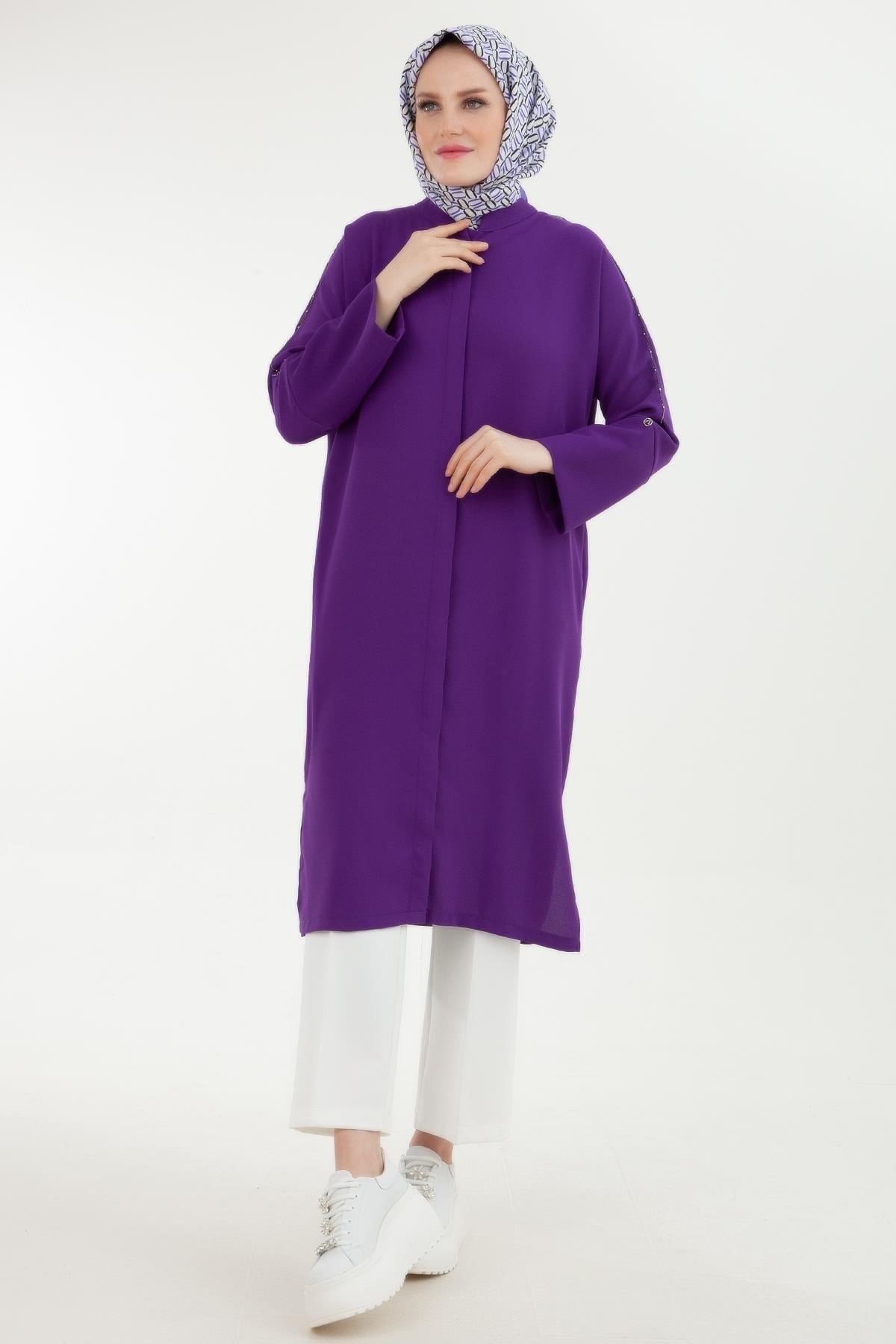 ARMİNE TREND Krep Kumaş Gizli Düğmeli Kolları Taş Detaylı Tunik Mor 24YT450