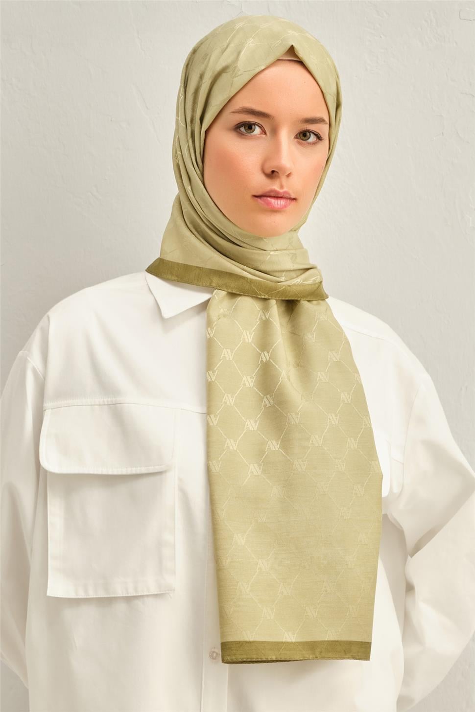 armine-trend-monogram-sal-2-4722-a.jpg