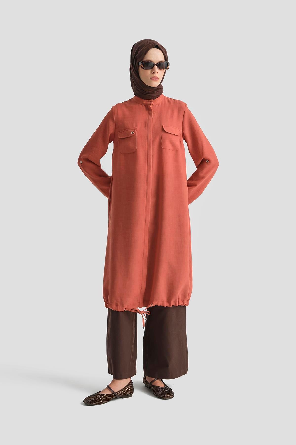 ARMİNE TREND Yakaları Cepli Gizli Fermuarlı Tunik-Tarçın 25YT4138