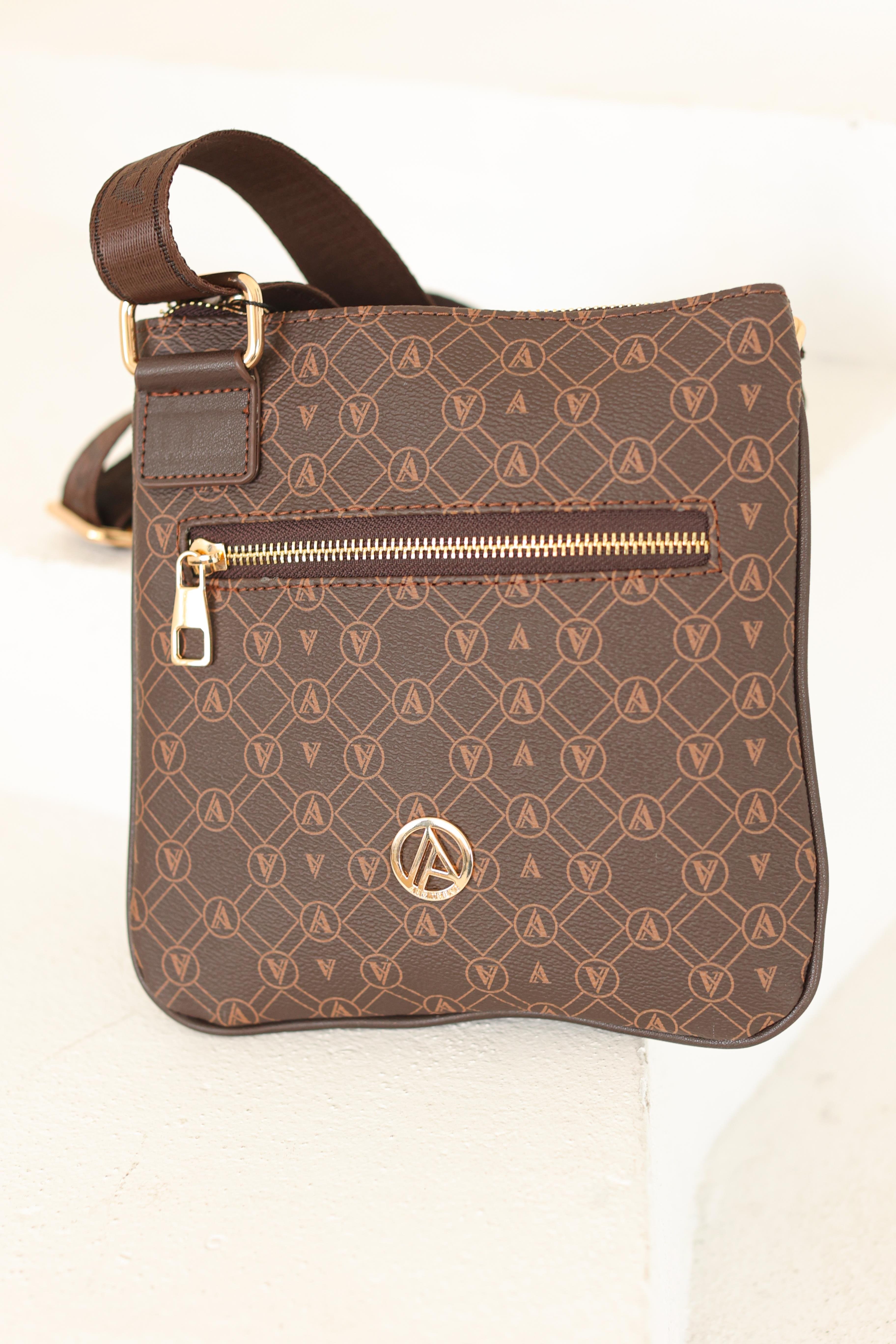 Armine Trend Ayarlanabilir Omuz Askılı Fermuarlı Çanta-Kahverengi ARM138