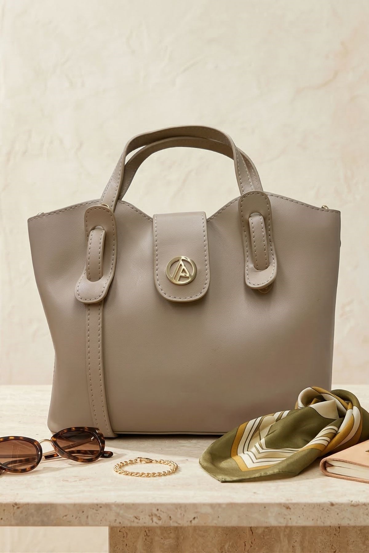 Armine Trend Logolu El Çantası Bej ARM151