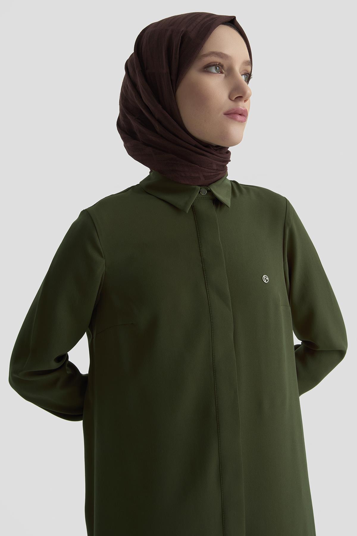 ARMİNE TREND Gizli Düğmeli Kol Detaylı Gömlek Yakalı Tunik Haki 25YT4158
